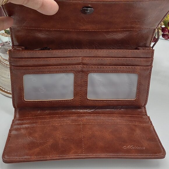 Women's Leather RFID Blocking Trifold Wallet with Embossed Design - Picture 6 of 7